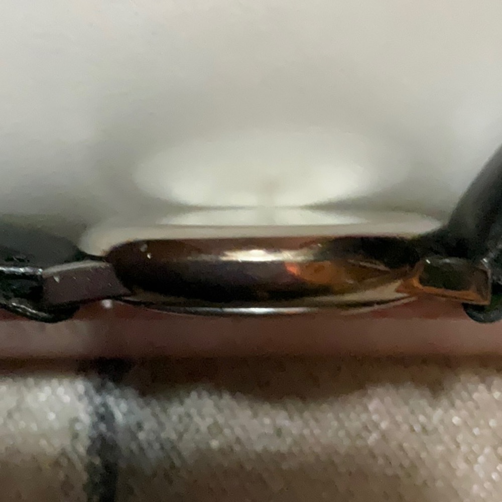 Women’s Watch - Picture 5 of 5
